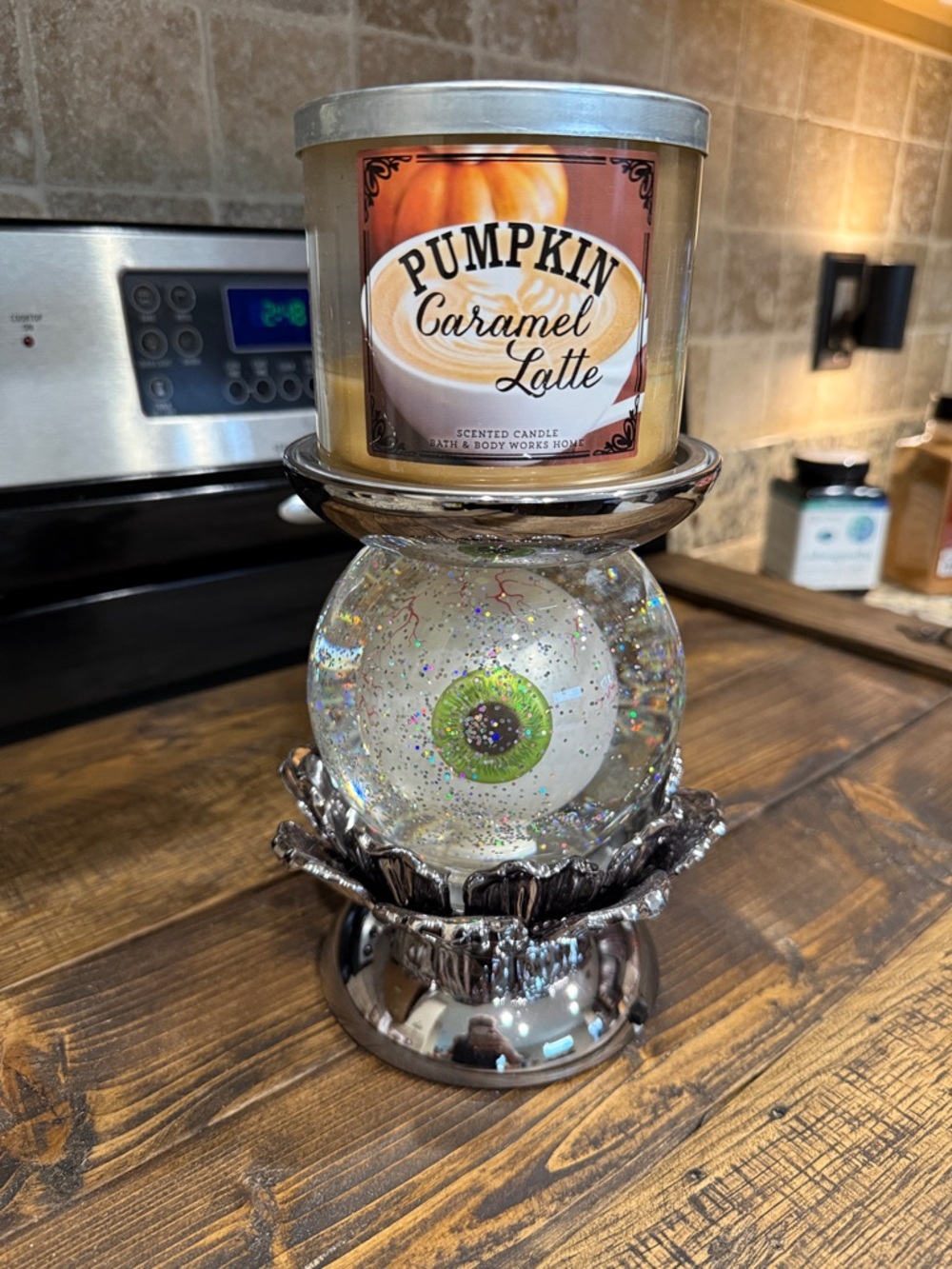Bath & Body Works Moving Eye Snow Globe - Picture 2 of 5